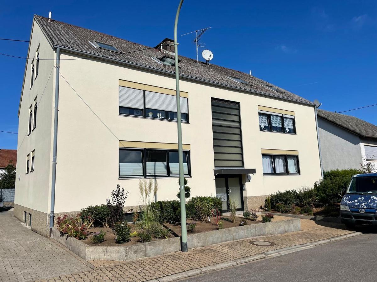 Saarland Appartements Вадгассен Экстерьер фото